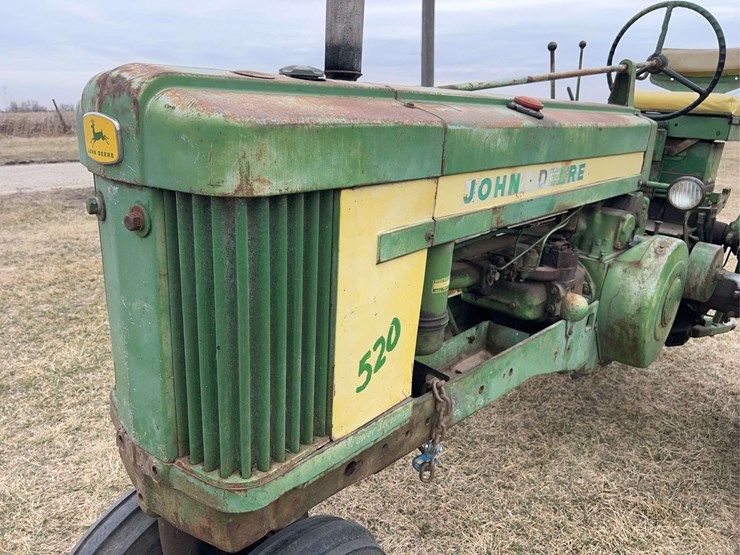 john-deere-520-image-13