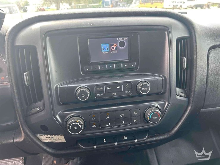 2015-chevrolet-silverado-1500-image-24