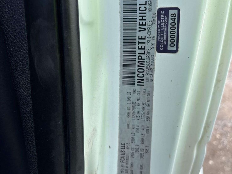 2018-dodge-3500-image-4
