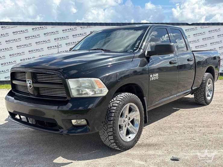 2011-dodge-ram-1500-image-1