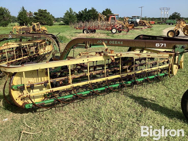 john-deere-670-image-19