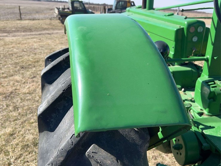 john-deere-model-b-image-49