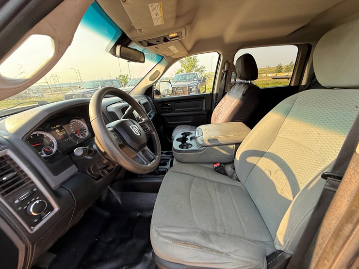 2015-ram-2500-hd-image-13