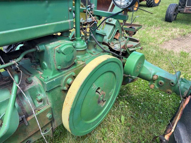 john-deere-model-b-image-8