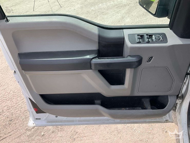 2019-ford-f150-image-10