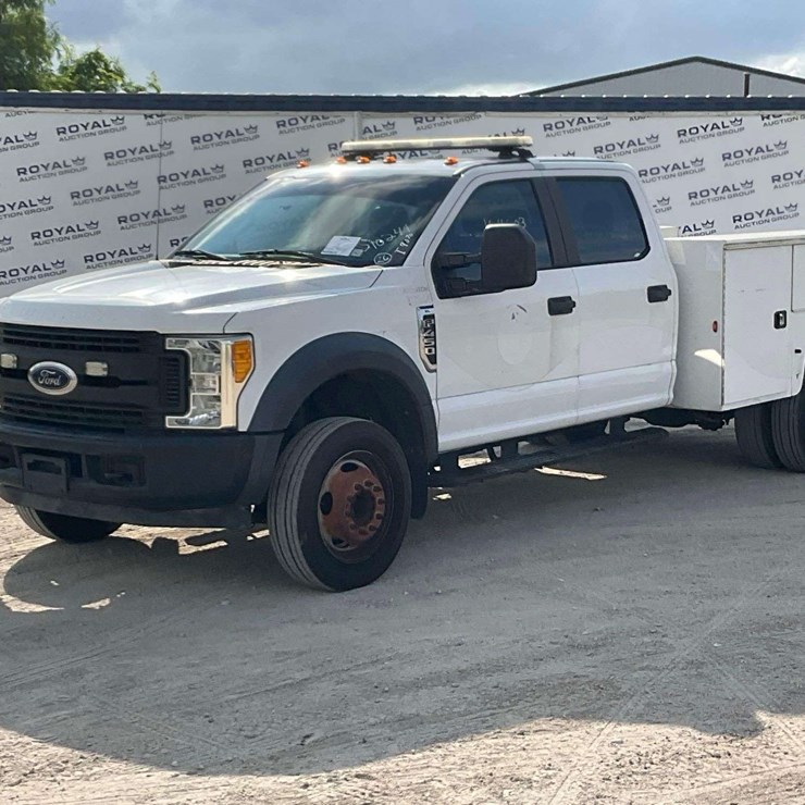 2017 FORD F450