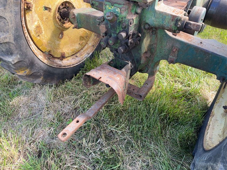 john-deere-model-b-image-17