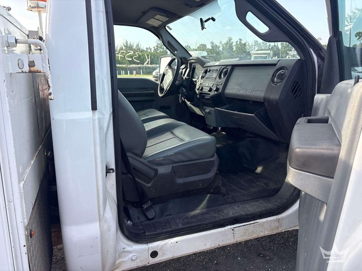 2016-ford-f550-image-22