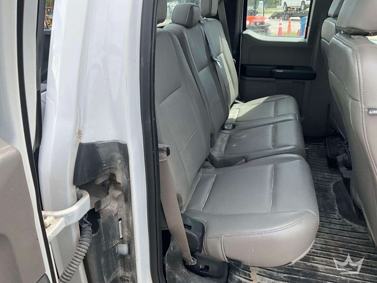 2019-ford-f150-image-24