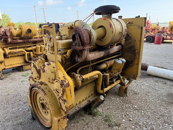 caterpillar-d353-image-4