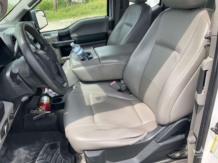 2019-ford-f150-image-16