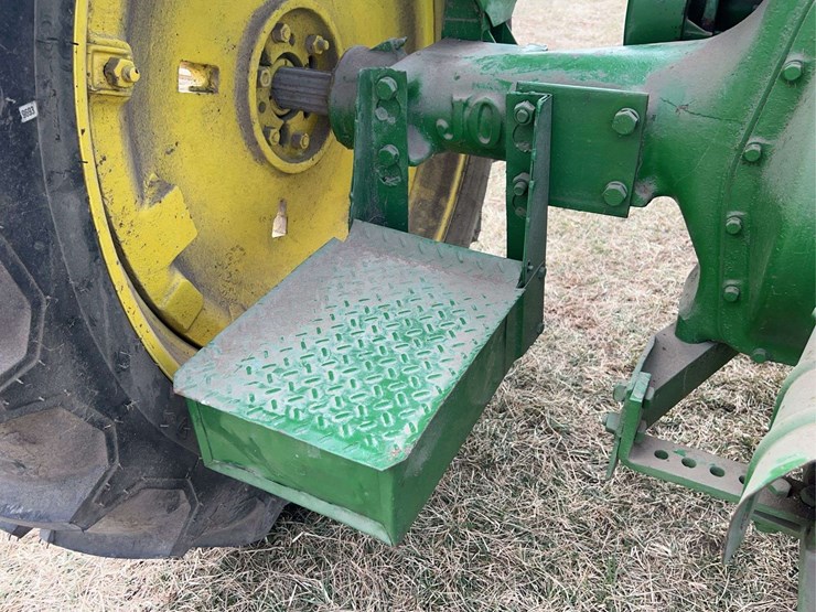 john-deere-model-b-image-39