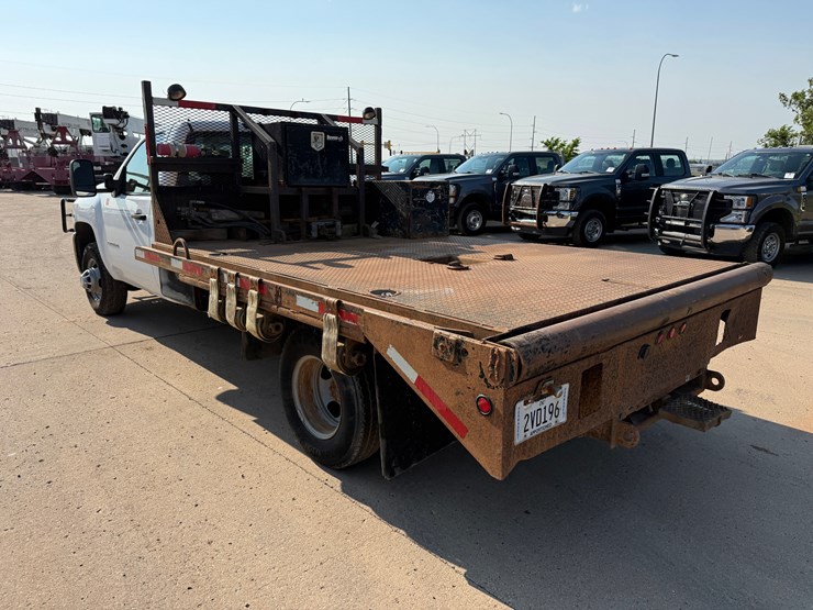 2010-chevrolet-silverado-3500hd-image-7