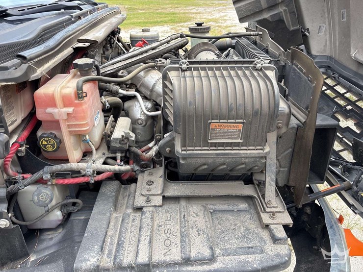 2022-chevrolet-silverado-6500hd-image-26