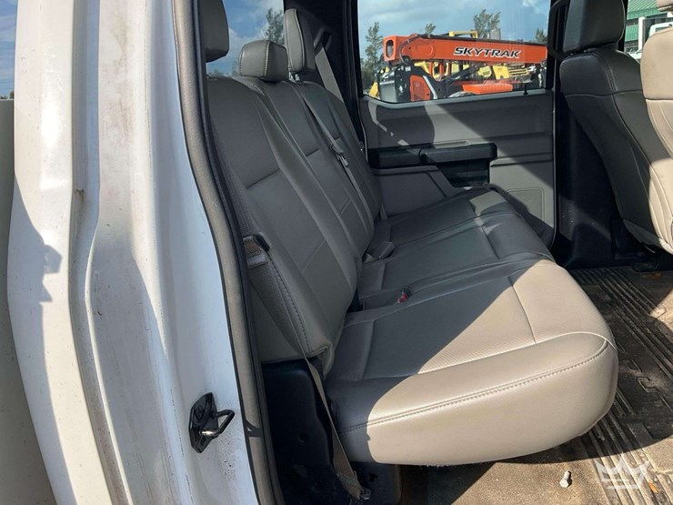 2017-ford-f450-image-26