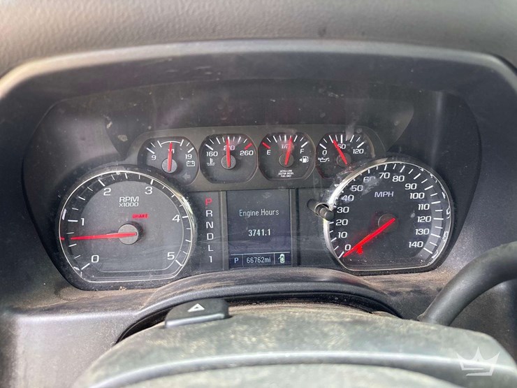 2022-chevrolet-silverado-6500hd-image-34