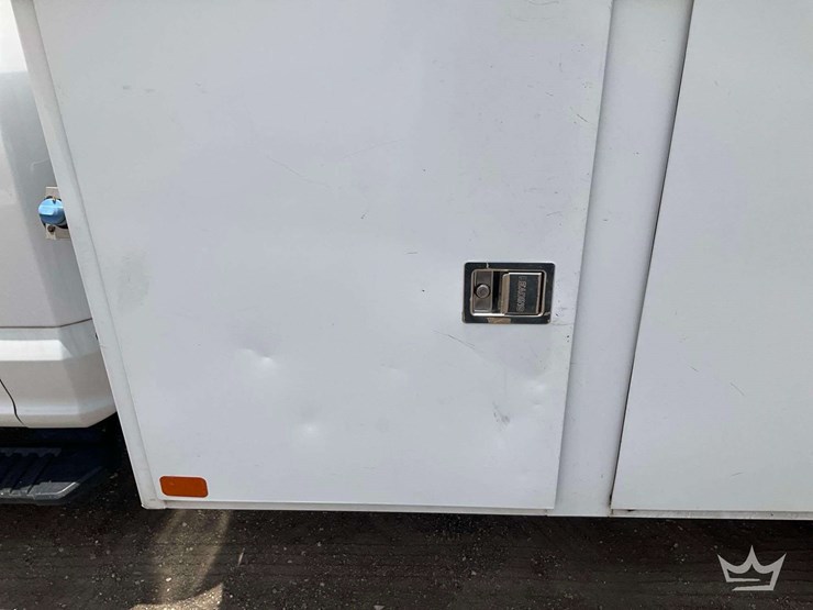 2019-ford-f450-image-36