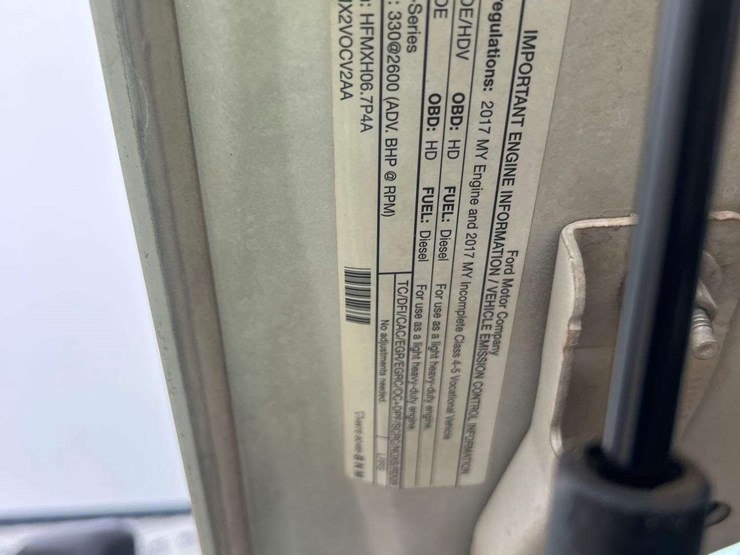 2017-ford-f550-image-9