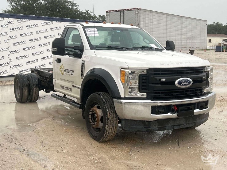 2017-ford-f550-image-2