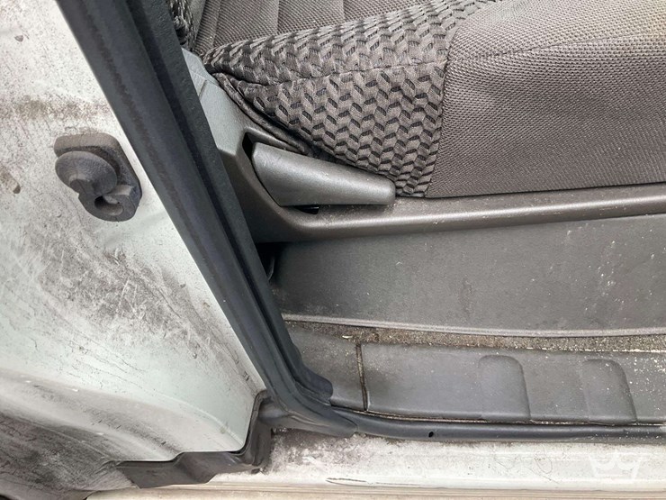 2018-nissan-frontier-image-25