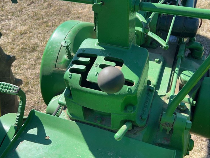 john-deere-model-b-image-45