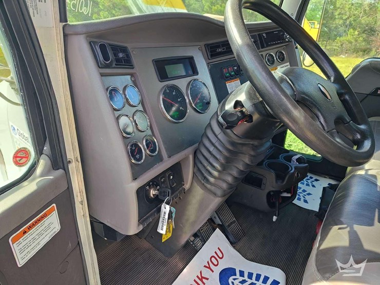 2016-kenworth-t370-image-41