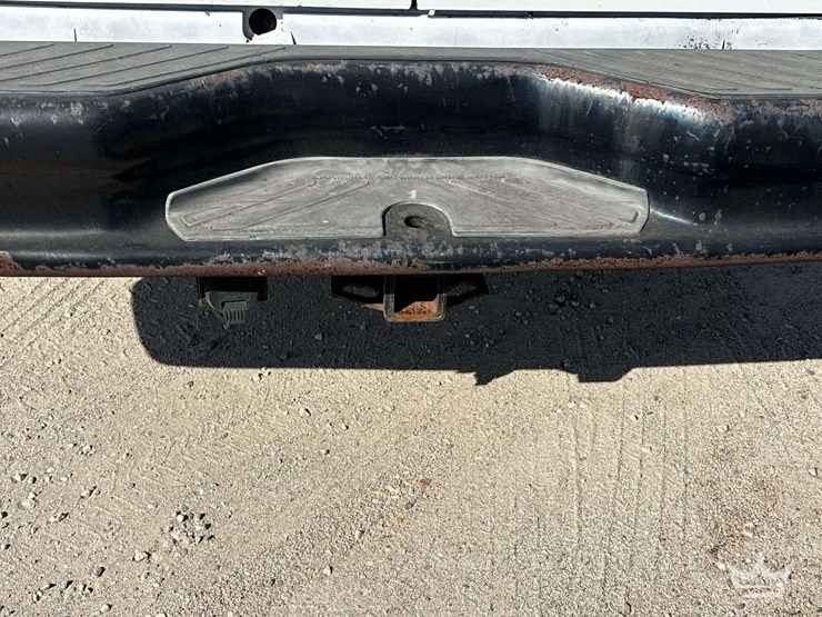 2004-ford-cargo-image-11