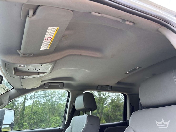 2022-chevrolet-silverado-6500hd-image-46