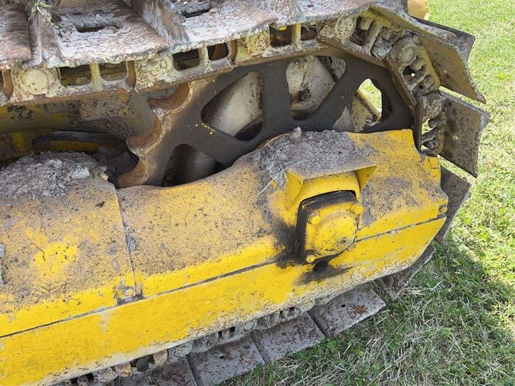 caterpillar-r4-image-47