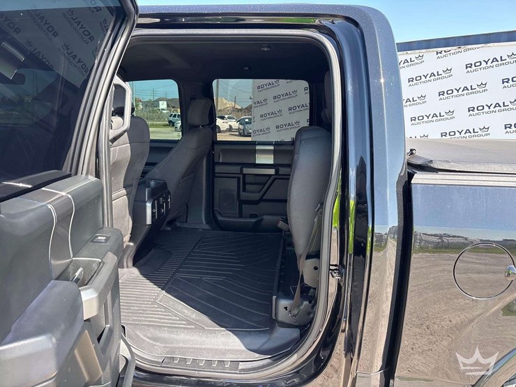 2016-ford-f150-image-21