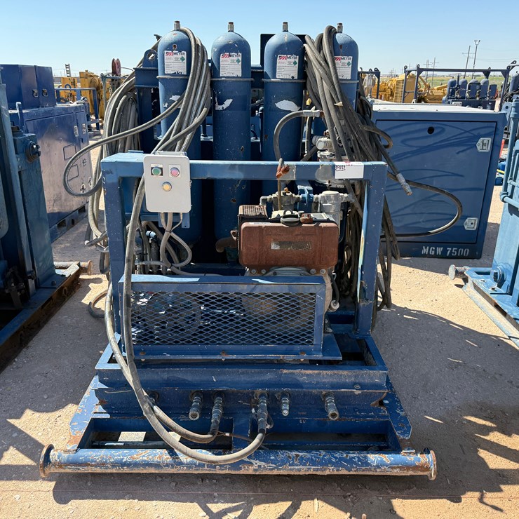 CATERPILLAR 550