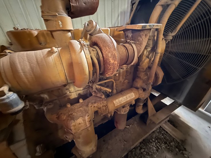 caterpillar-c15-image-1