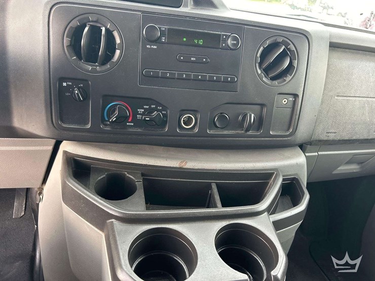 2012-ford-e450-image-22