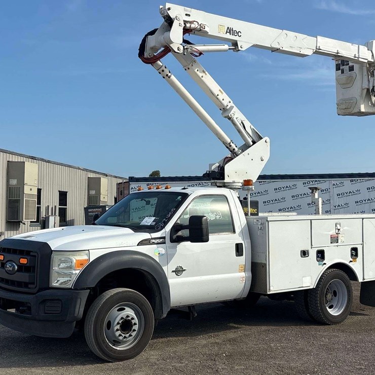 2016 FORD F550