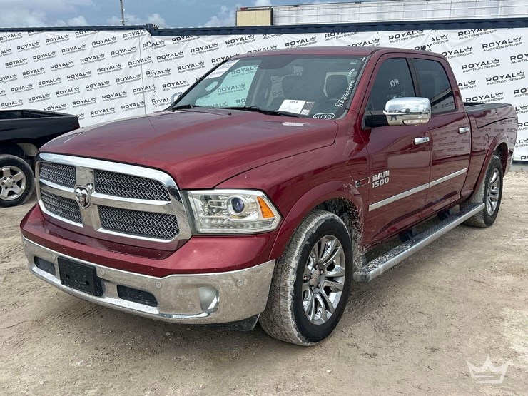 2015-dodge-1500-image-1