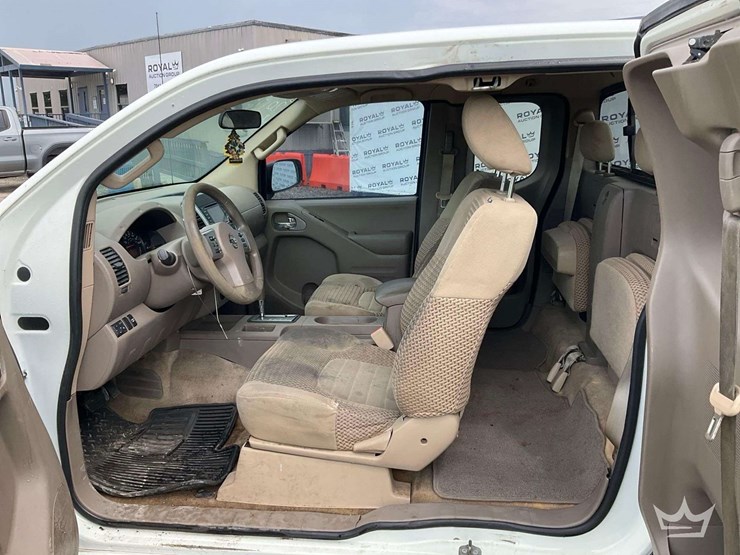 2017-nissan-frontier-image-33