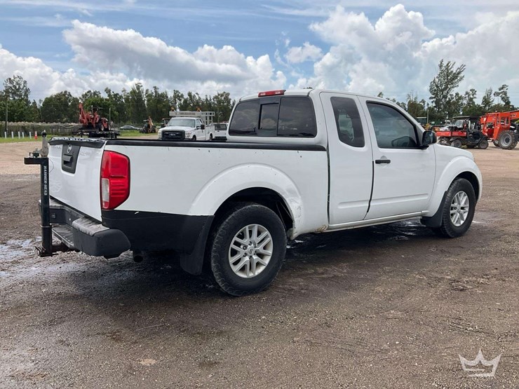 2017-nissan-frontier-image-3