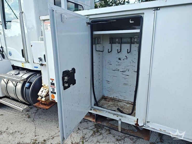 2016-kenworth-t370-image-28