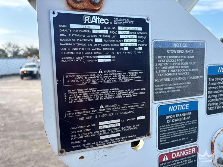 2016-ford-f550-image-12