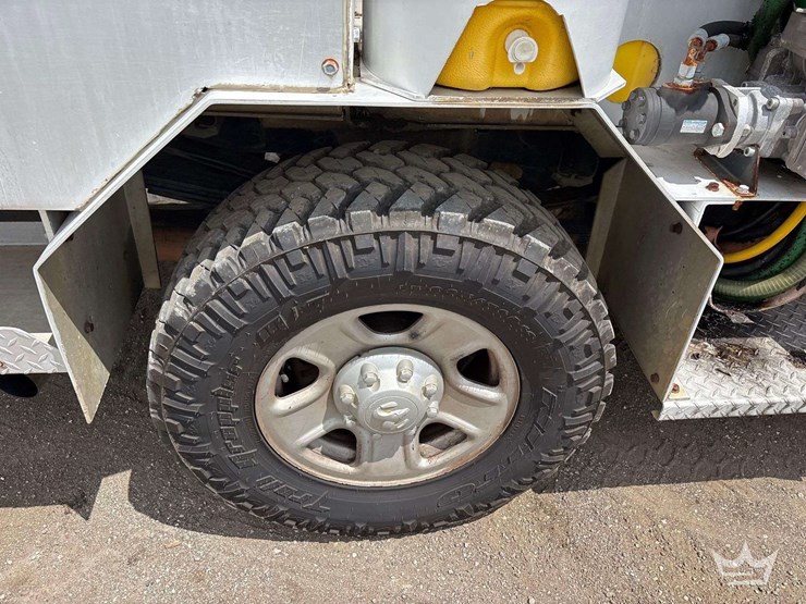2018-dodge-3500-image-27