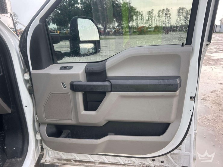 2017-ford-f550-image-20