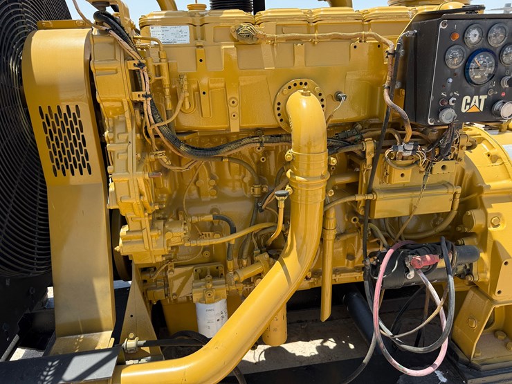 caterpillar-c15-image-10