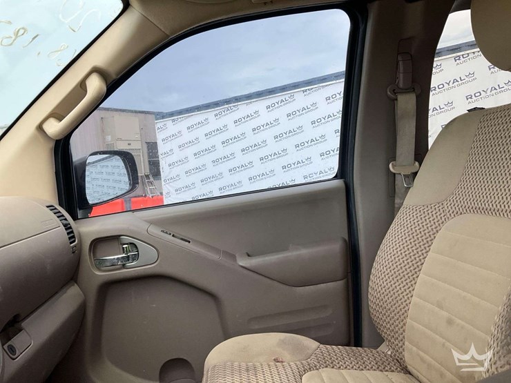 2017-nissan-frontier-image-26