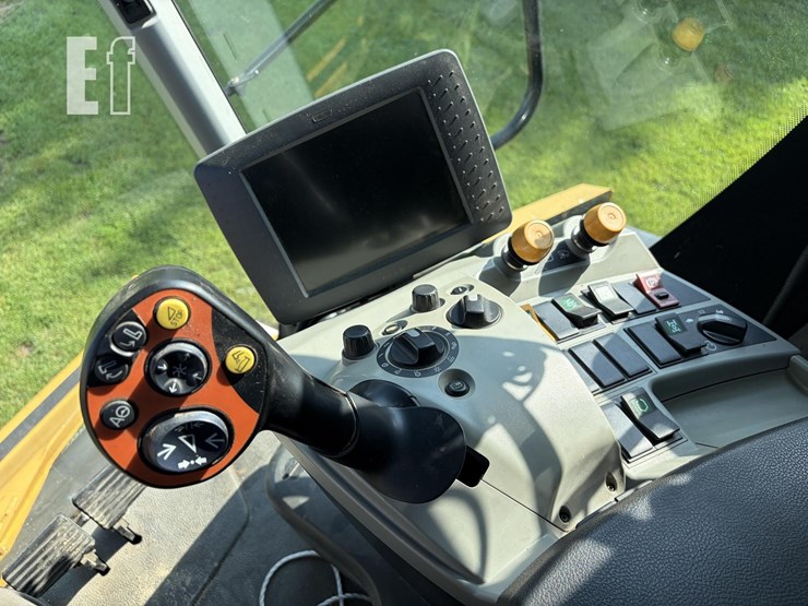 2013-claas-lexion-760-image-22