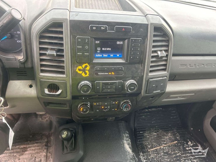 2017-ford-f550-image-12