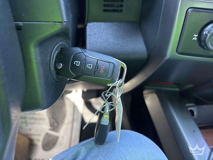 2016-ford-f150-image-24