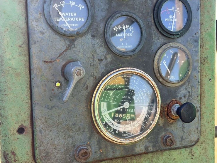john-deere-720-image-46