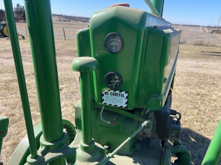 john-deere-model-b-image-42