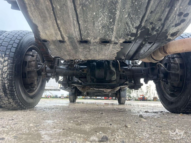 2017-ford-f550-image-23