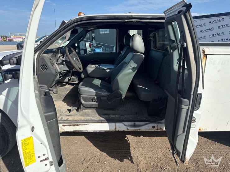 2013-ford-f250-image-27